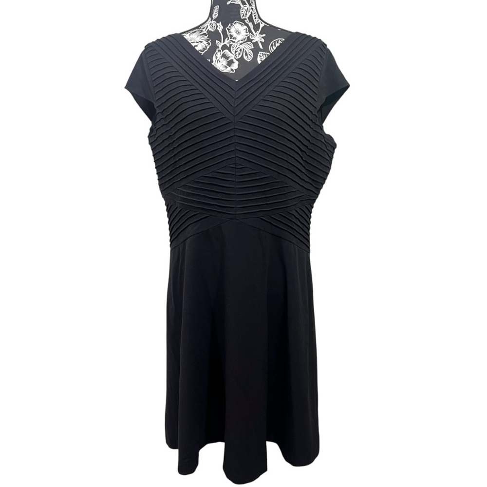 Alex Marie Black‎ Textured Mini Dress